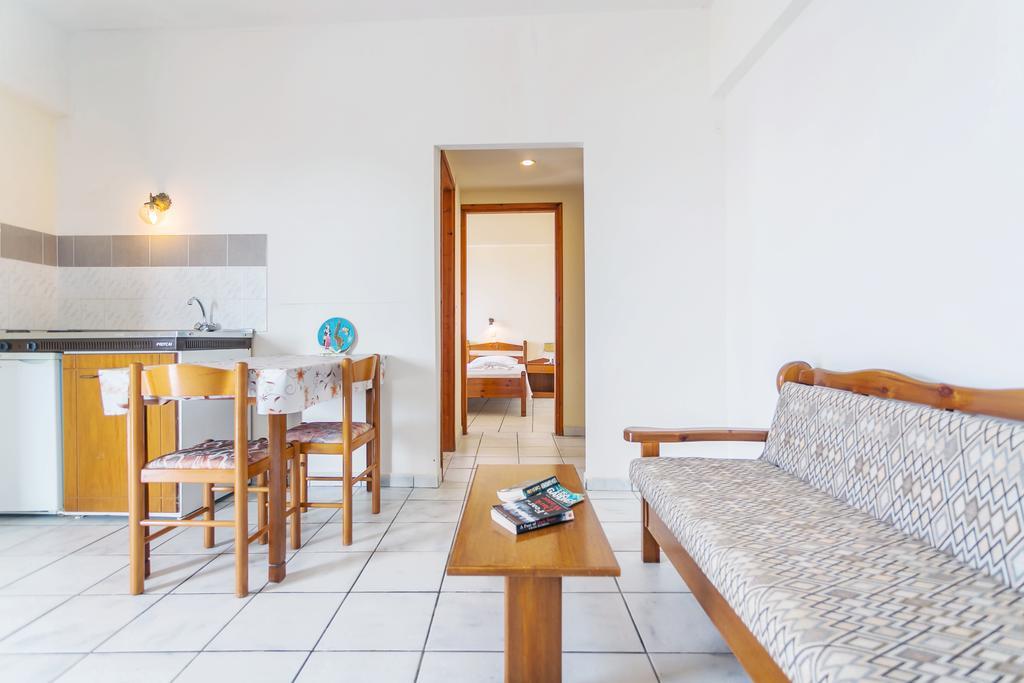 Yiannis Ηotel Foiníkion Eksteriør billede