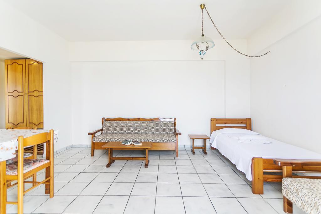 Yiannis Ηotel Foiníkion Eksteriør billede