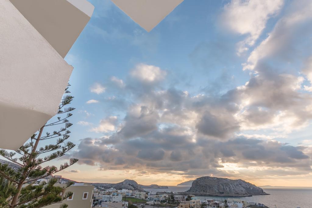 Yiannis Ηotel Foiníkion Eksteriør billede